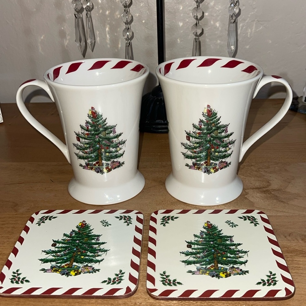 SPODE NWOB “Christmas Tree” Coffee, Tea or Hot Cocoa Set of 2 Mugs & 2 Coasters.